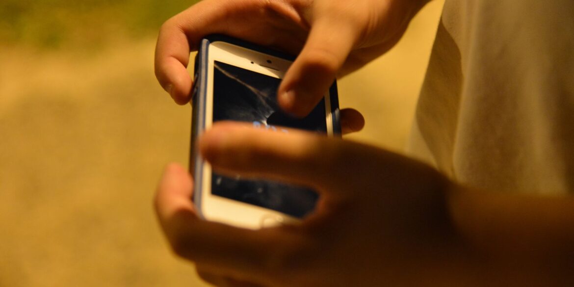 caminhos-da-reportagem-mostra-perigos-para-jovens-na-internet