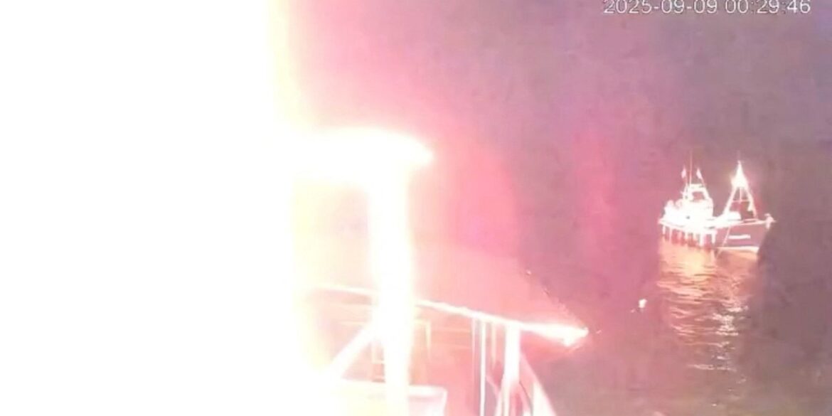 flotilha-para-gaza-relata-segundo-ataque-de-drone-contra-barco