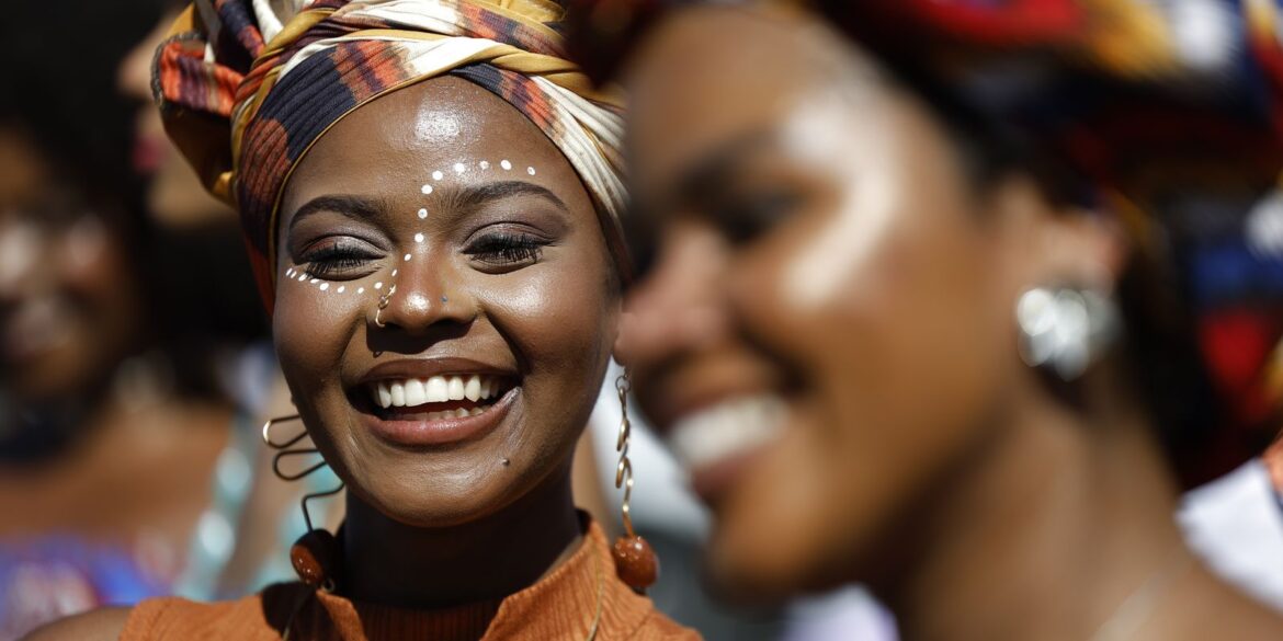 especialistas-defendem-atencao-especifica-para-saude-da-pele-negra