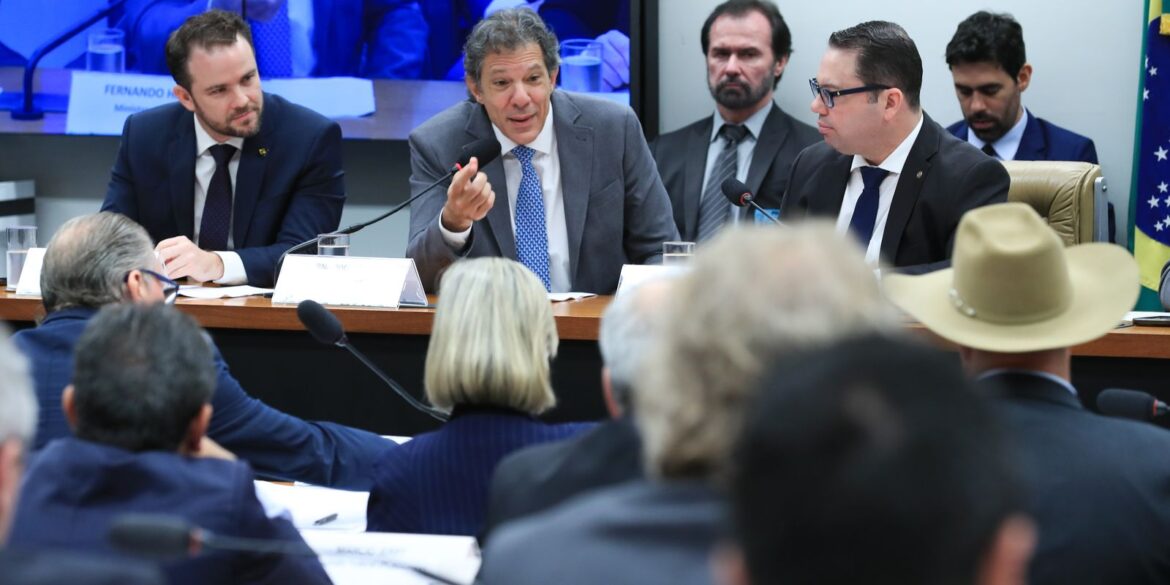 haddad-diz-que-receita-alcancara-os-“verdadeiros-ladroes-da-nacao”