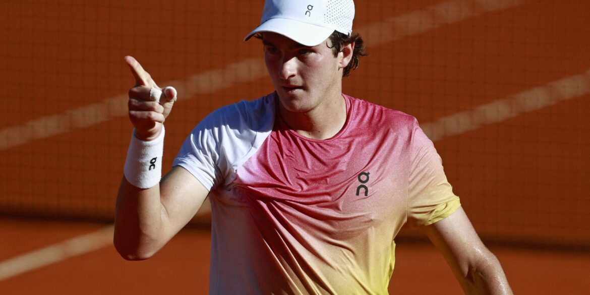 joao-fonseca-confirma-participacao-no-rio-open-de-2026