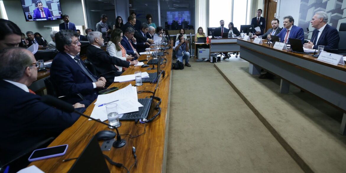 haddad-diz-que-cortar-beneficios-tributarios-e-combater-privilegios