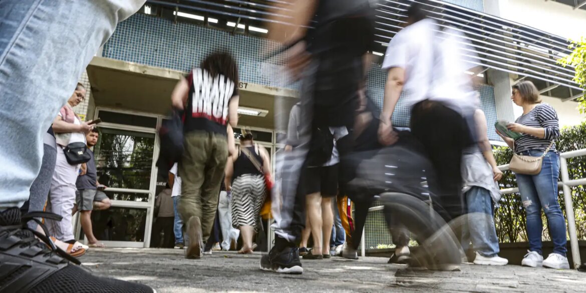 entenda-como-e-calculada-a-nota-das-provas-objetivas-do-enem-2025