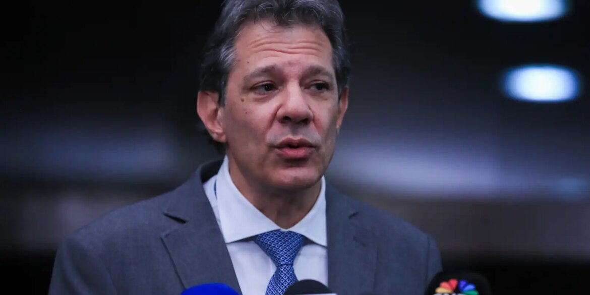 haddad-busca-canal-direto-com-eua-para-rastrear-pecas-de-fuzis