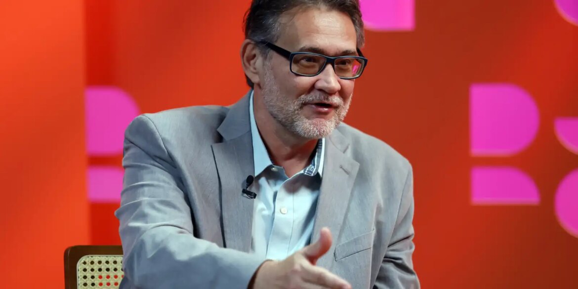 brasil-no-mundo-recebe-o-historiador-joao-cezar-de-castro-rocha