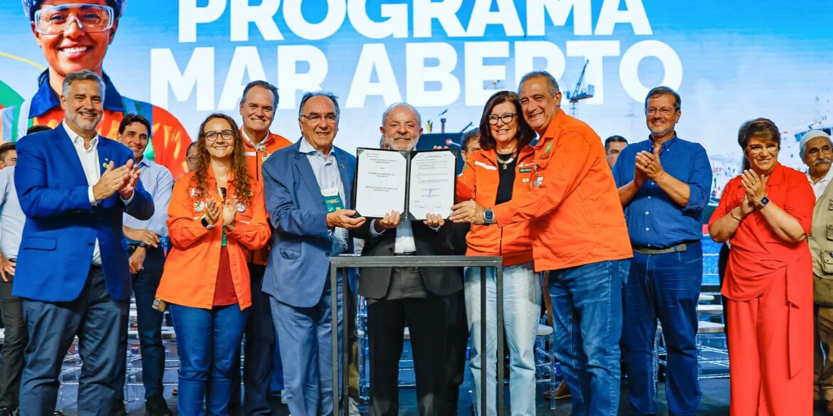 petrobras-assina-contrato-bilionario-para-fabricar-navios-no-rs