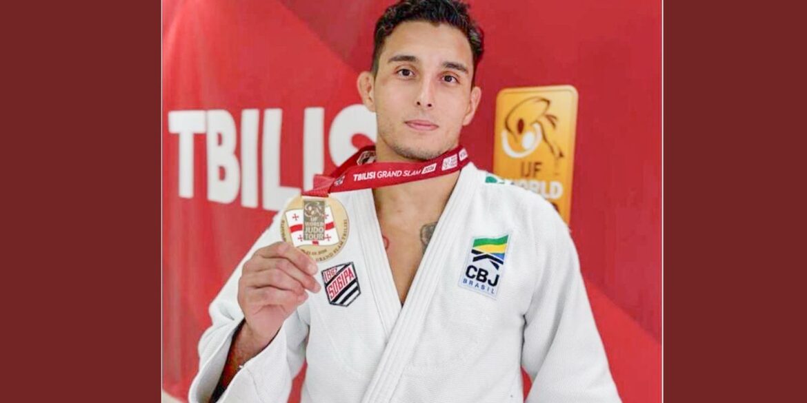 guilherme-schimidt-e-bronze-no-grand-slam-de-tbilisi