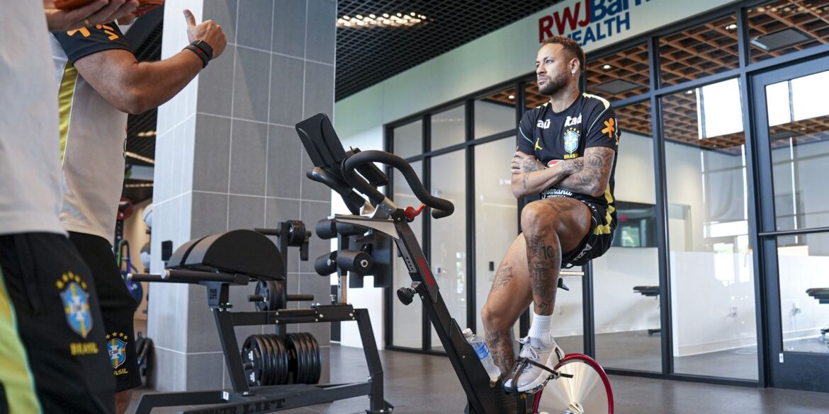 copa-do-mundo:-exames-de-neymar-apontam-'boa-evolucao'-,-afirma-cbf