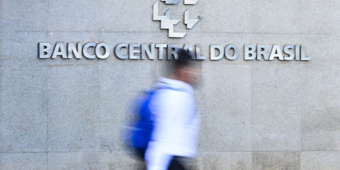 banco-central-preve-crescimento-de-2%-para-o-pib-em-2026