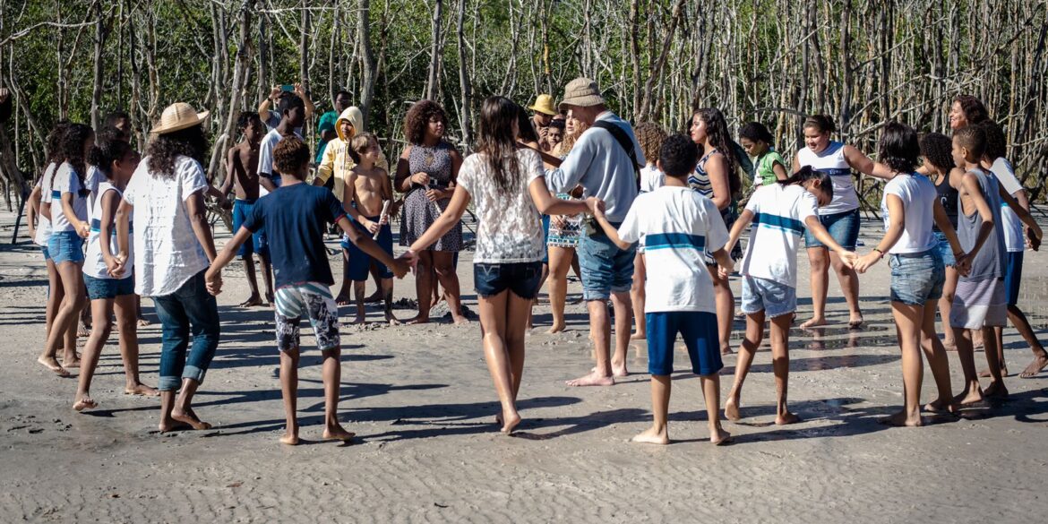 projeto-de-musica-e-valorizacao-do-mangue-conscientiza-alunos-no-rio
