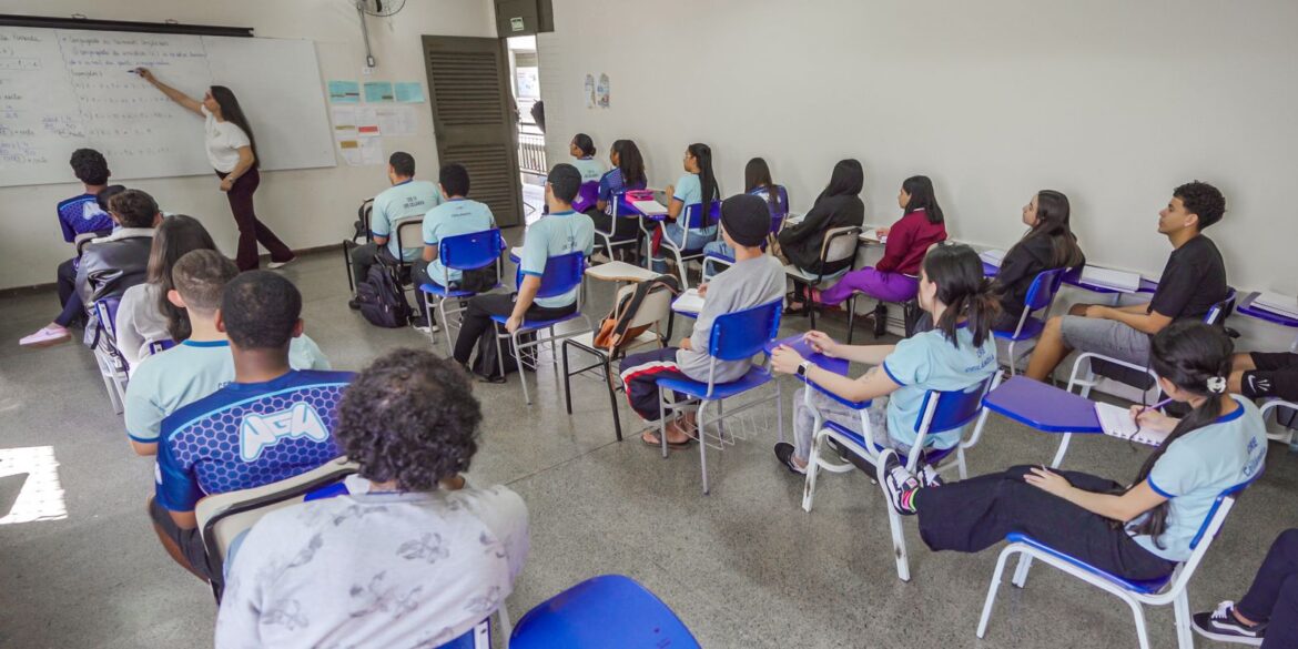 aulas-serao-suspensas-no-df-nas-sextas-feiras-antes-das-eleicoes