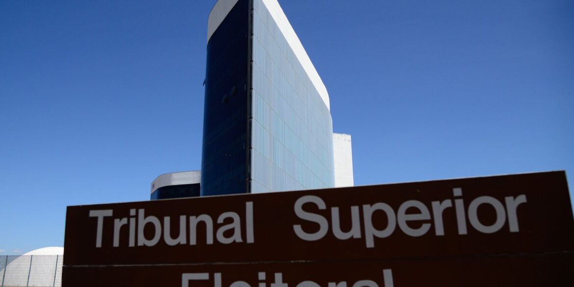 tse-estuda-desativar-canais-politicos-no-whatsapp-48h-antes-da-eleicao